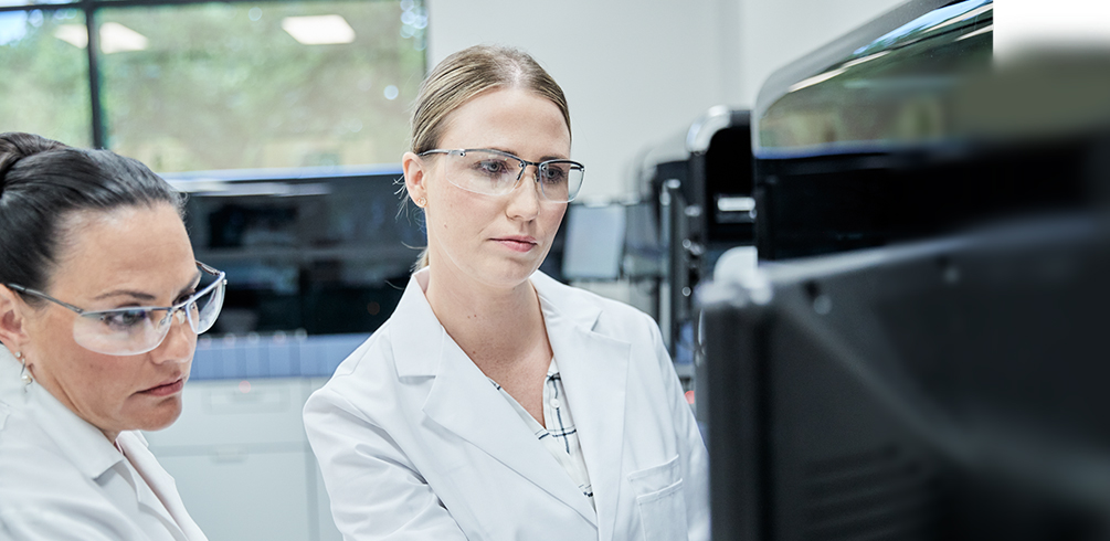 Hologic employee working in lab